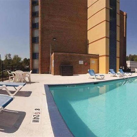 Red Roof Inn & Suites Macon Bagian luar foto