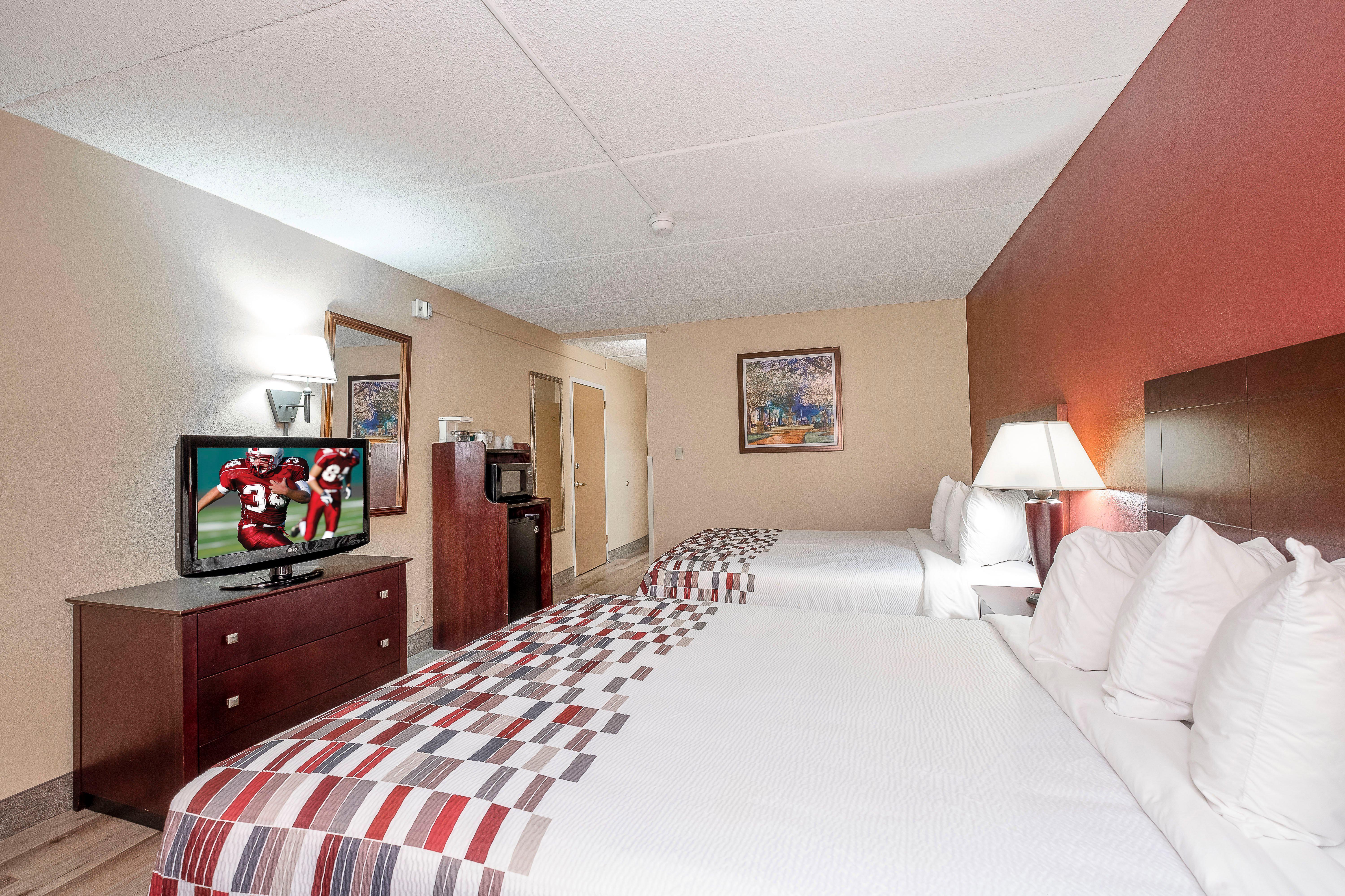 Red Roof Inn & Suites Macon Bagian luar foto