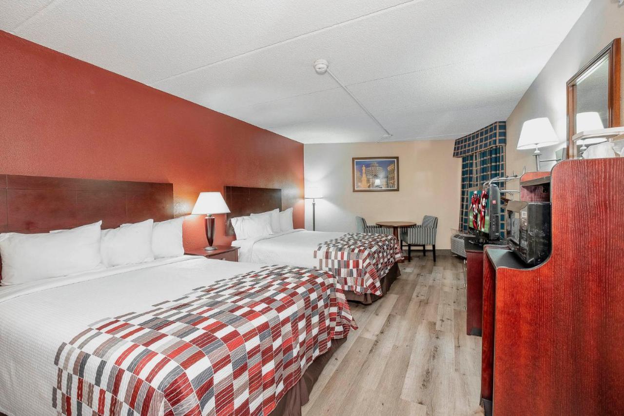 Red Roof Inn & Suites Macon Bagian luar foto