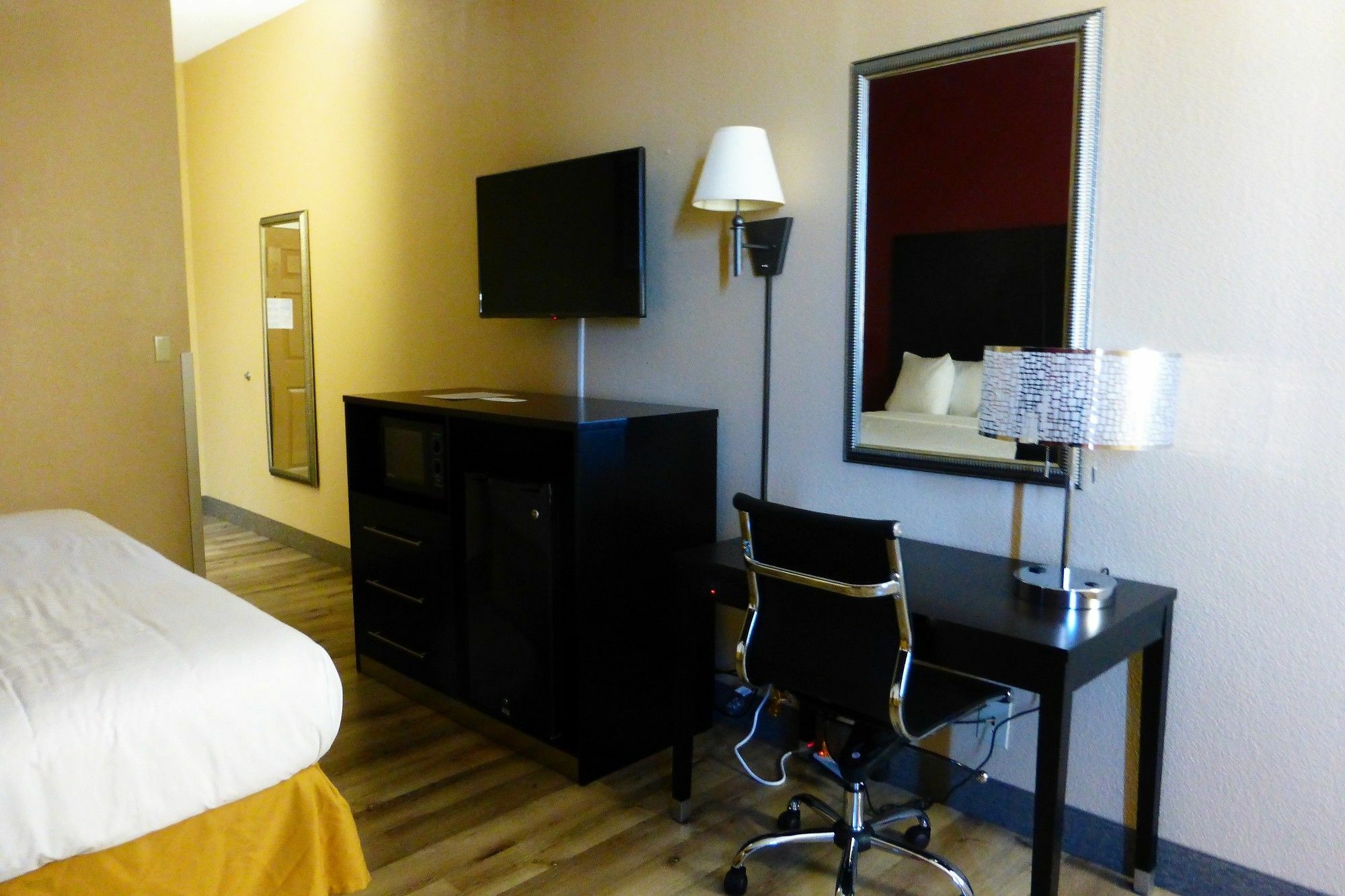 Red Roof Inn & Suites Macon Bagian luar foto