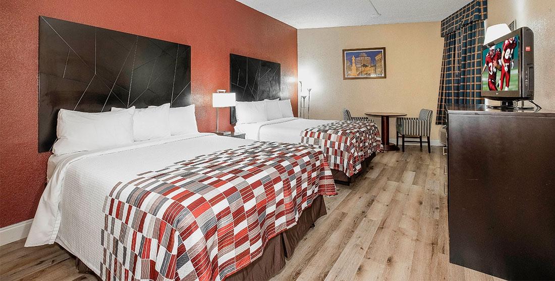 Red Roof Inn & Suites Macon Bagian luar foto